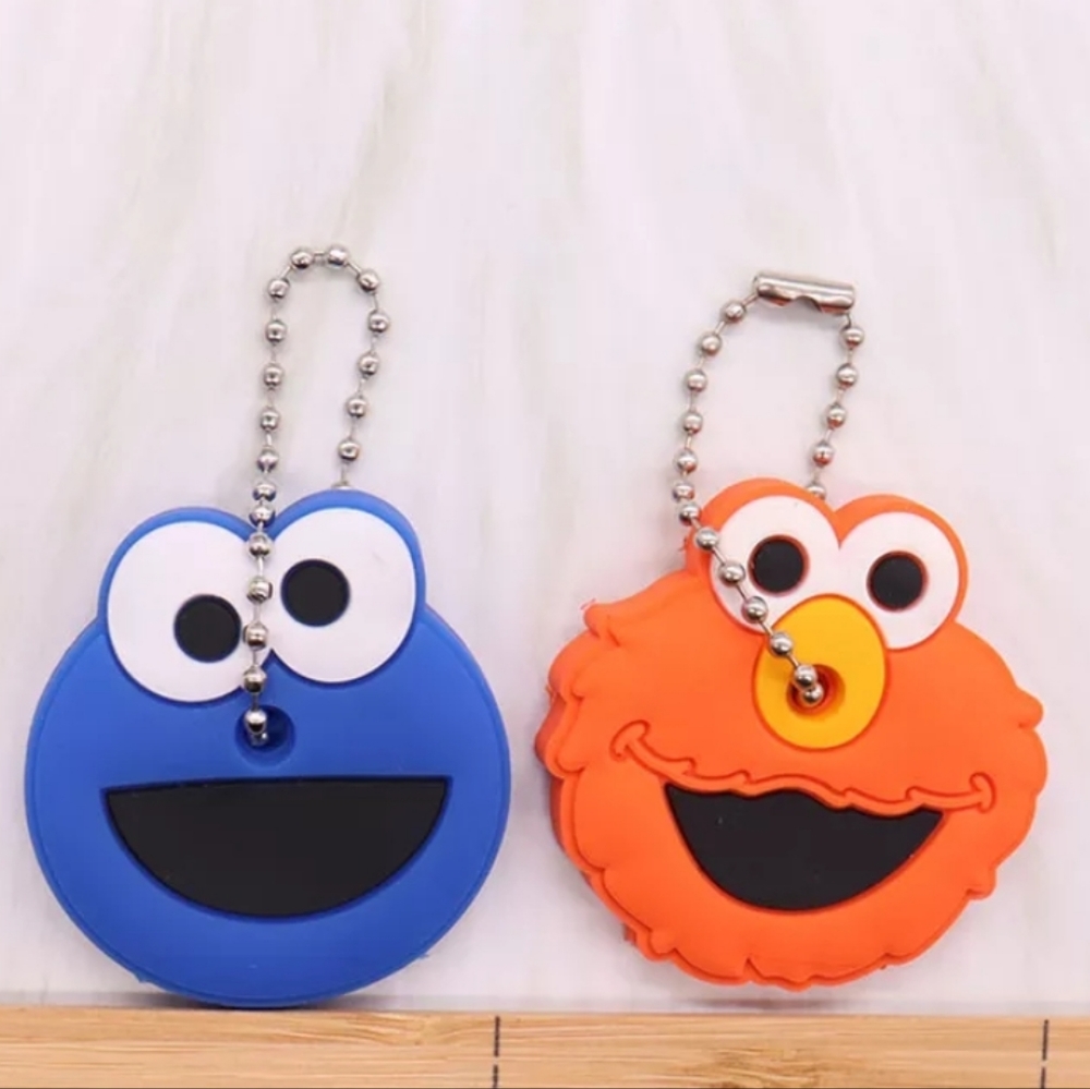 Elmo Key Cover Keychain - Picture 3 of 4
